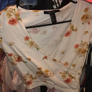 floral crop top w / cinch tie up side